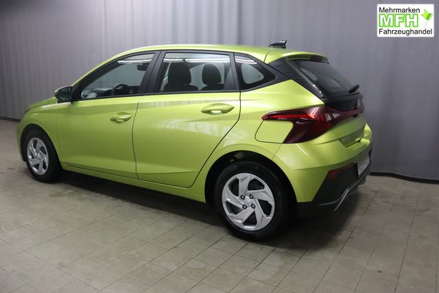 Hyundai i20 Comfort 1.2 58 kW (79 PS) Klimaanlage, Navigationssystem, Radio mit DAB, Apple CarPlay & Android Auto, R&uuml;ckfahrkamera, Einparkhilfe hinten, Lichtsensor, Spurhalteassistent, Fernlichtassistent, Verkehrszeichenassistent uvm. 