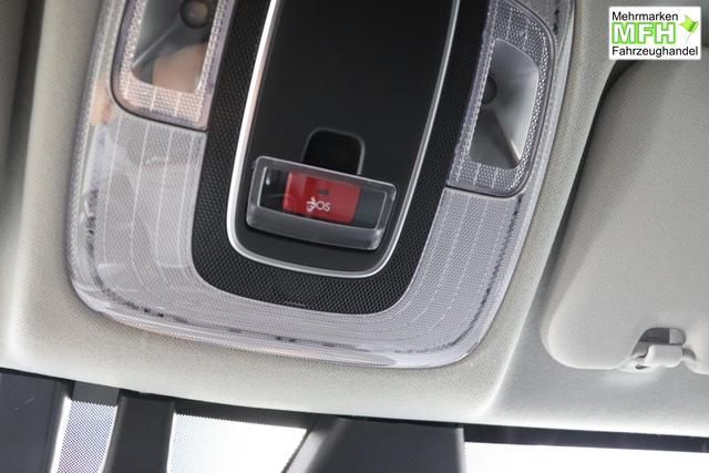 Hyundai i20 Family 1.0 T-GDI 73 kW (100 PS) Navigationssystem, Klimaautomatik, Sitzheizung, Lenkradheizung, Radio mit DAB, Apple CarPlay & Android Auto, Rückfahrkamera, Einparkhilfe hinten, Lichtsensor, Spurassistent, Fernlichtassistent, Verkehrszeichenassistent uvm. 