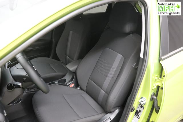 Hyundai i20 Family 1.0 T-GDI 73 kW (100 PS) Navigationssystem, Klimaautomatik, Sitzheizung, Lenkradheizung, Radio mit DAB, Apple CarPlay & Android Auto, Rückfahrkamera, Einparkhilfe hinten, Lichtsensor, Spurassistent, Fernlichtassistent, Verkehrszeichenassistent uvm. 