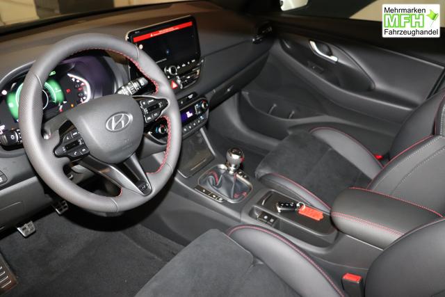 Hyundai i30 N Line 1.5 TGDi 117 kW (160 PS) Navigationssystem, DAB, Bluetooth, Android Auto, Apple CarPlay, 2-Zonen-Klimaautomatik, R&uuml;ckfahrkamera, Sitzheizung, Lenkradheizung, 18" Leichtmetallfelgen, uvm. 