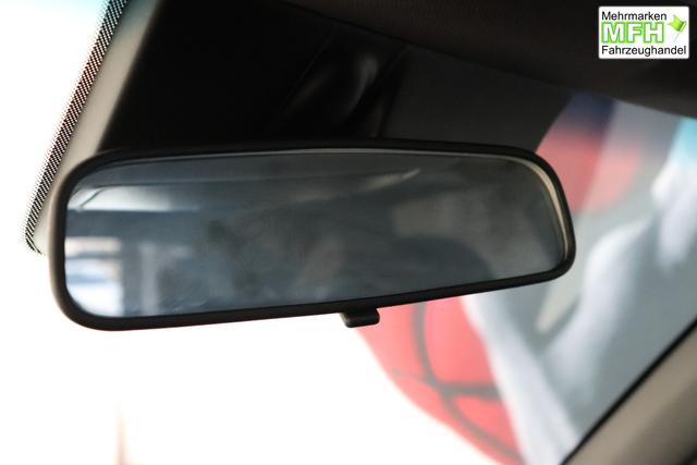 Hyundai i30 GO+ 1.0 TGDi DCT 73 kW (100 PS) Navigationssystem, Radio, DAB, Android Auto, Apple CarPlay, 2-Zonen-Klimaautomatik, Lenkradheizung, Sitzheizung, Induktionsladen des Smartphones, 17" Leichtmetallfelgen, uvm. 