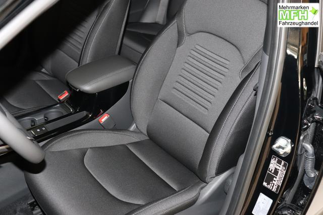 Hyundai i30 GO+ 1.0 TGDi DCT 73 kW (100 PS) Navigationssystem, Radio, DAB, Android Auto, Apple CarPlay, 2-Zonen-Klimaautomatik, Lenkradheizung, Sitzheizung, Induktionsladen des Smartphones, 17" Leichtmetallfelgen, uvm. 