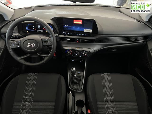 Hyundai i20 1,2 Comfort Atlas White, Beispielbilder, ggf. teilweise mit Sonderausstattung