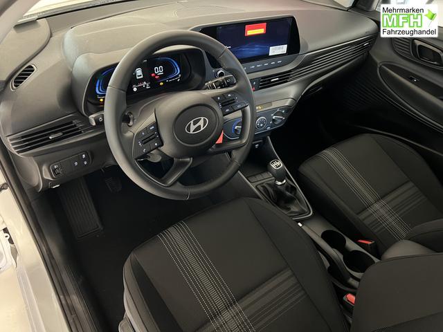 Hyundai i20 1,2 Comfort Atlas White, Beispielbilder, ggf. teilweise mit Sonderausstattung