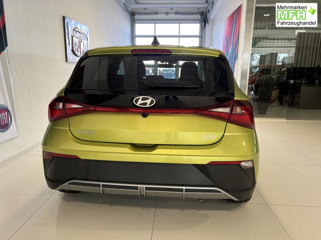 Hyundai i20 1,2 Family Lucid Lime metallic