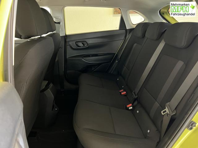 Hyundai i20 1,2 Family Lucid Lime metallic