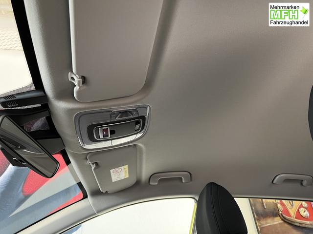 Hyundai i20 1,2 Family Lucid Lime metallic