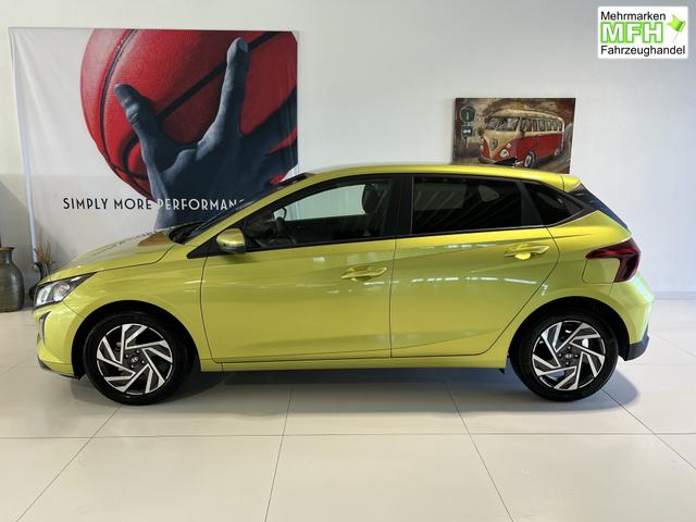 Hyundai i20 1,2 Family Lucid Lime metallic