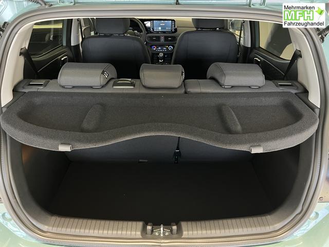 Hyundai i10 Go Plus MT Mangrove Green, Beispielbilder, ggf. teilweise mit Sonderausstattung