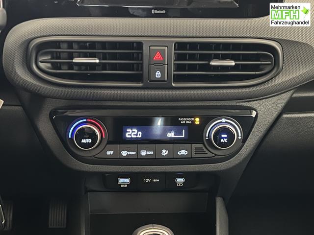 Hyundai i10 Go Plus MT Mangrove Green, Beispielbilder, ggf. teilweise mit Sonderausstattung