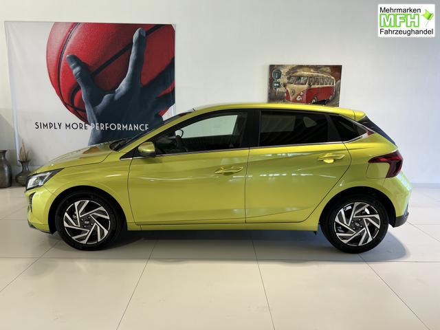 Hyundai i20 GO Plus 1.0 T-GDI DCT Lucid Lime Metallic, Beispielbilder, ggf. teilweise mit Sonderausstattung