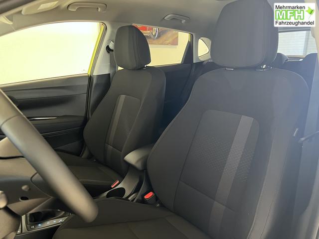 Hyundai i20 GO Plus 1.0 T-GDI DCT Lucid Lime Metallic, Beispielbilder, ggf. teilweise mit Sonderausstattung