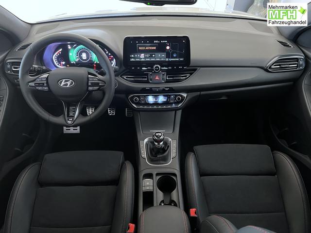 Hyundai i30 PD N-Line 1,5 TGDi 48V Serenity White, Beispielbilder, ggf. teilweise mit Sonderausstattung