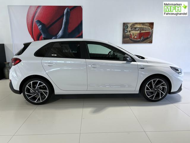 Hyundai i30 PD N-Line 1,5 TGDi 48V Serenity White, Beispielbilder, ggf. teilweise mit Sonderausstattung