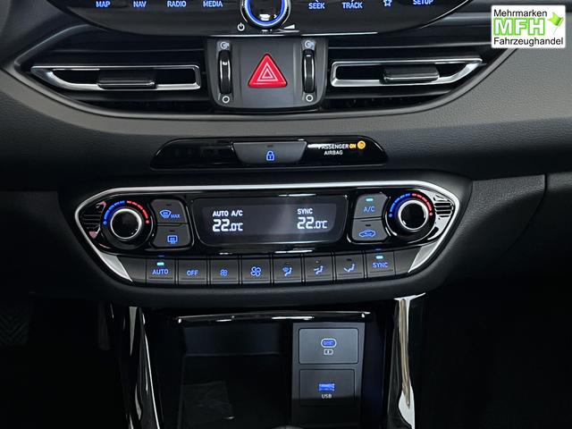 Hyundai i30 GO Atlas White