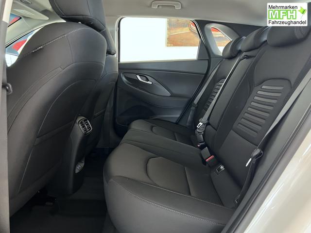 Hyundai i30 GO Atlas White