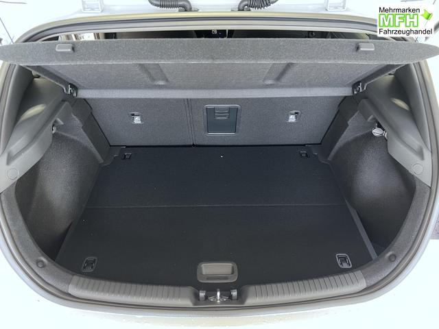 Hyundai i30 GO Atlas White