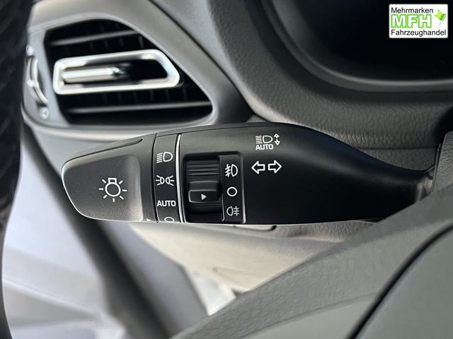 Hyundai i30 GO Atlas White