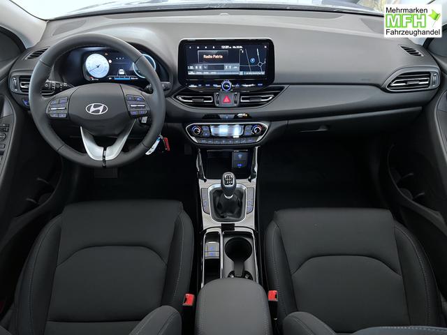 Hyundai i30 GO Meta Blue Pearl