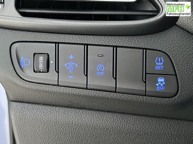 Hyundai i30 GO Meta Blue Pearl