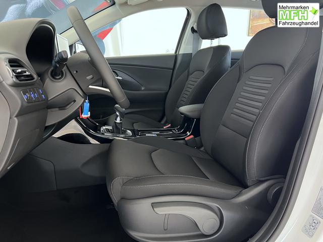 Hyundai i30 GO Atlas White