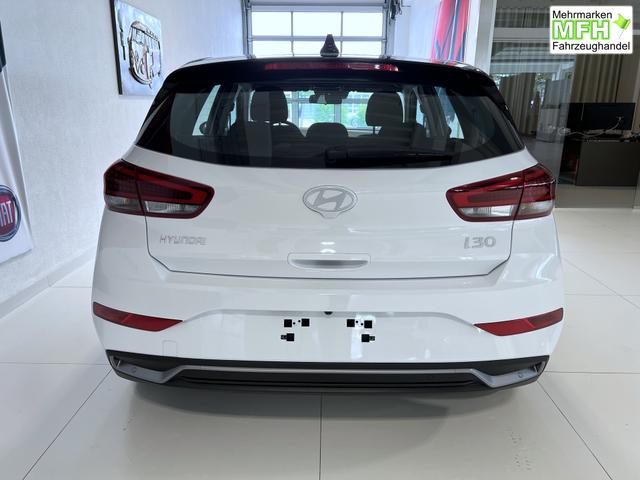 Hyundai i30 GO Atlas White