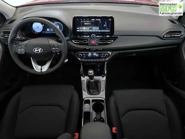 Hyundai i30 Go Engine Red