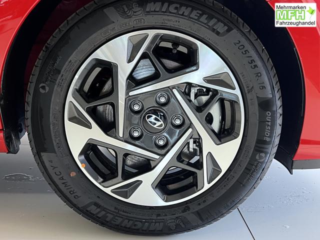 Hyundai i30 Go Engine Red