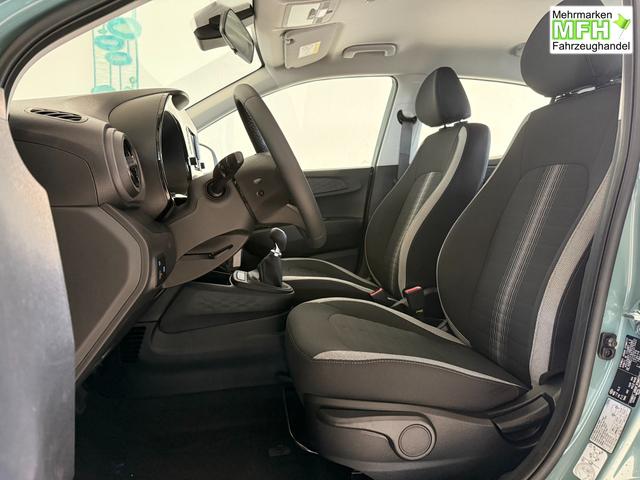 Hyundai i10 GO Mangrove Green