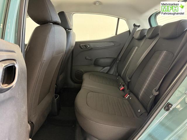 Hyundai i10 GO Mangrove Green