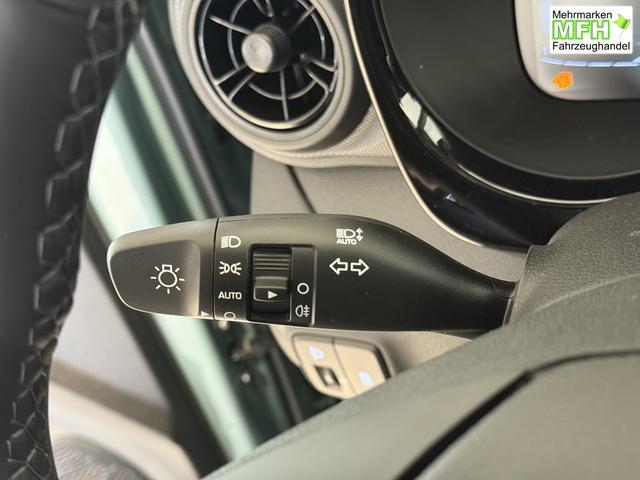 Hyundai i10 GO Mangrove Green