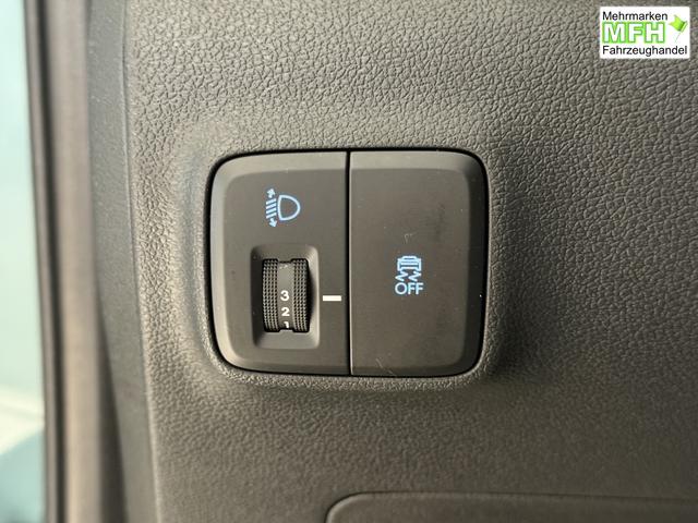 Hyundai i10 GO Mangrove Green