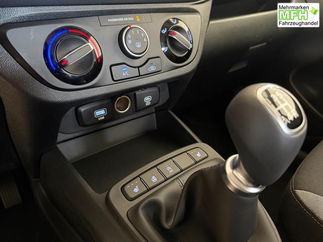 Hyundai i10 GO Mangrove Green