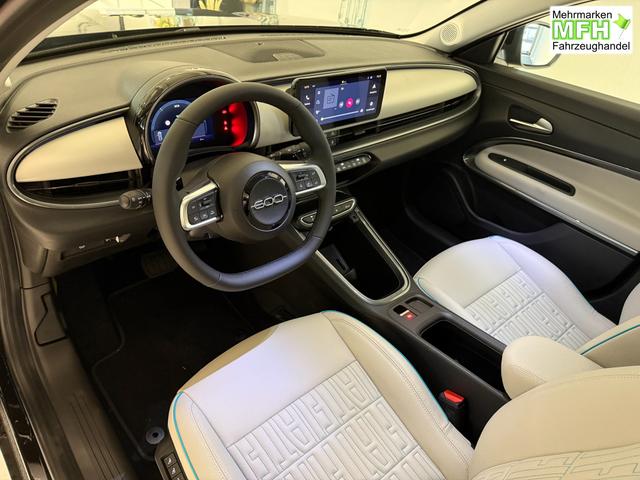 Fiat 600 La Prima Cinema Schwarz