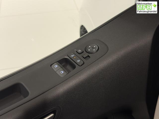 Hyundai Staria Kastenwagen 3 Sitzer