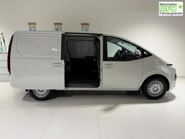Hyundai Staria Kastenwagen 3 Sitzer