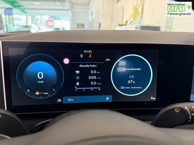 Hyundai GO Plus Shimmering Silver