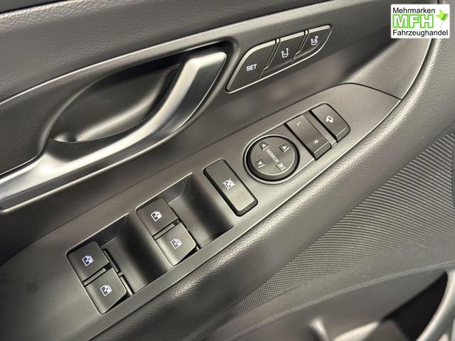 i30 Fastback N Line, Beispielbilder, ggf. teilweise mit Sonderausstattung