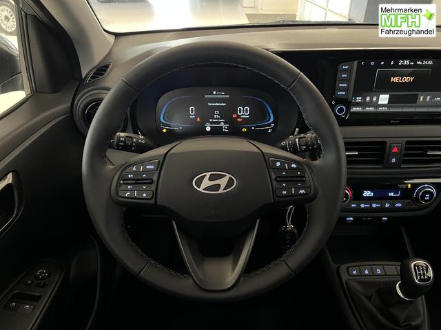 i10 Go Plus Innenraum, Beispielbilder, ggf. teilweise mit Sonderausstattung