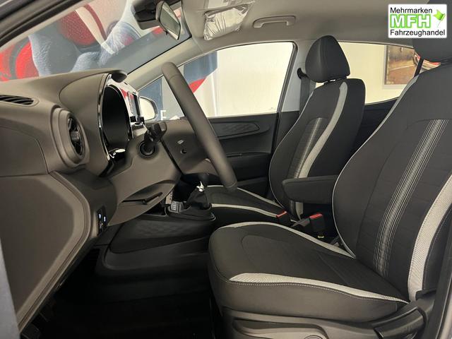 i10 GO Plus Innenraum, Beispielbilder, ggf. teilweise mit Sonderausstattung