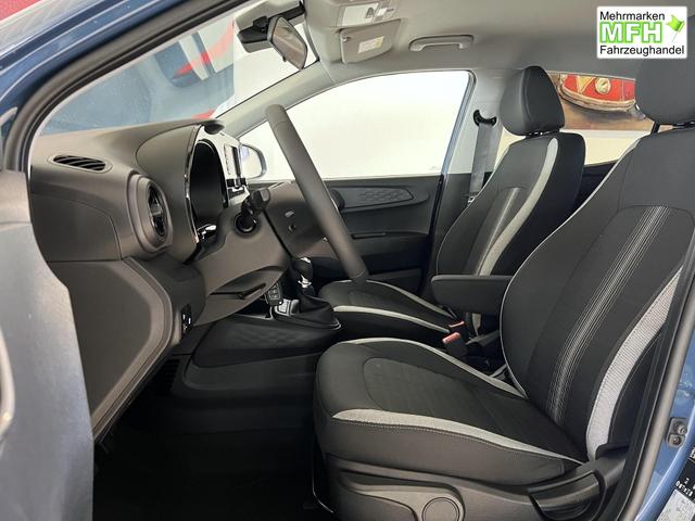 i10 GO Plus Vibrant Blue Vorlauf, Beispielbilder, ggf. teilweise mit Sonderausstattung