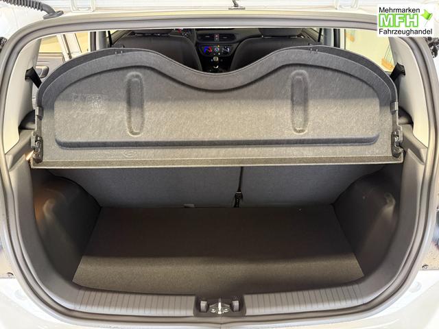 Hyundai i10 Go Atlas White