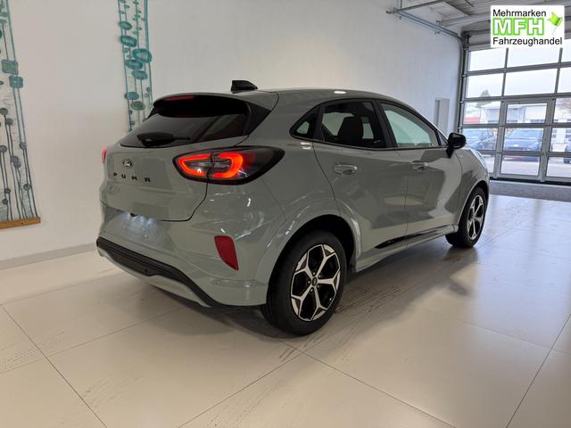 Ford Puma ST-Line Cactus Grau