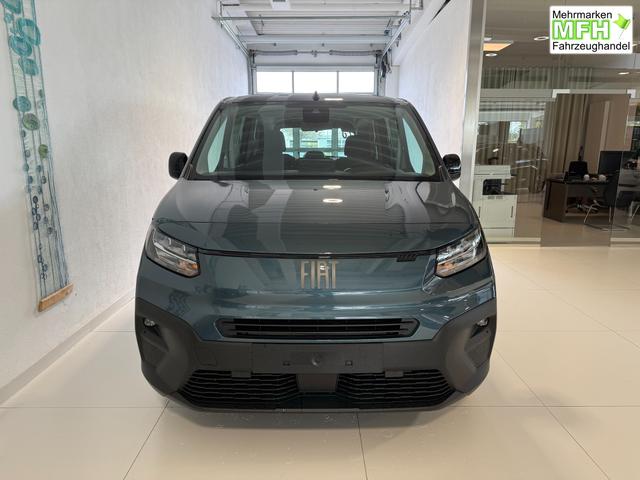 Fiat Doblo L2 Blau Metallic