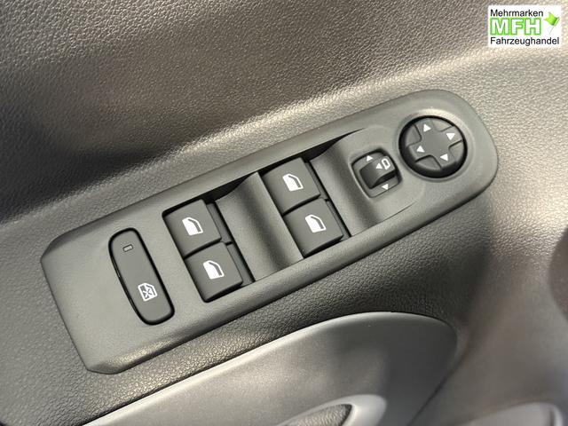 Fiat Doblo L2 Blau Metallic