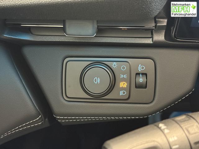 Ford Puma Titanium Frozen White