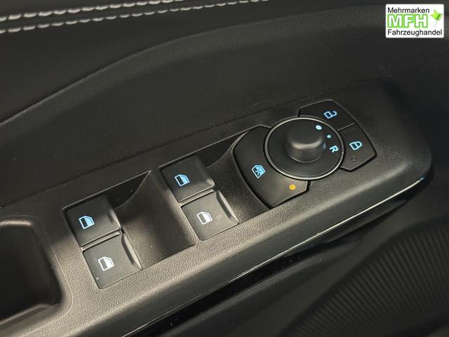 Ford Puma Titanium Agate Schwarz