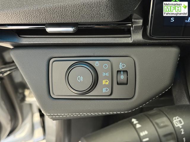 Ford Puma Titanium Solar Silber