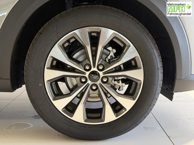 Ford Puma Titanium Solar Silber