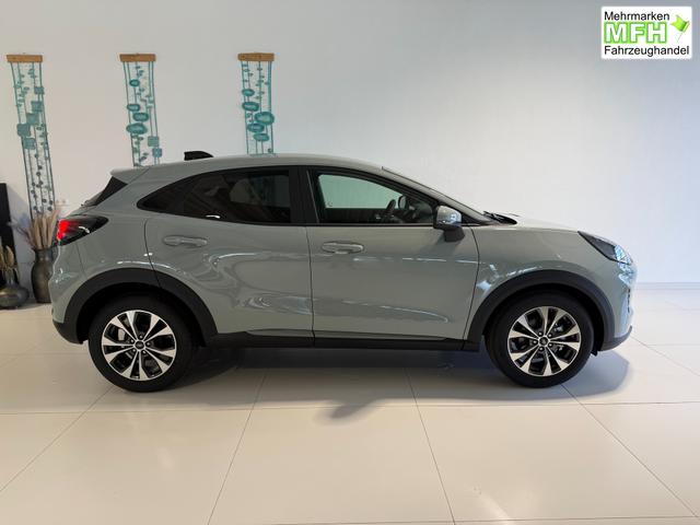 Ford Puma Titanium Cactus Grau